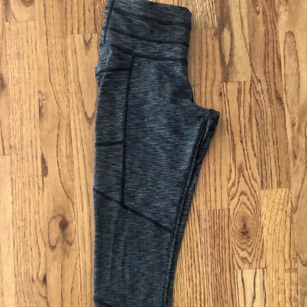 Athleta Excursion Heather Gray Ribbed Leggings - image 2